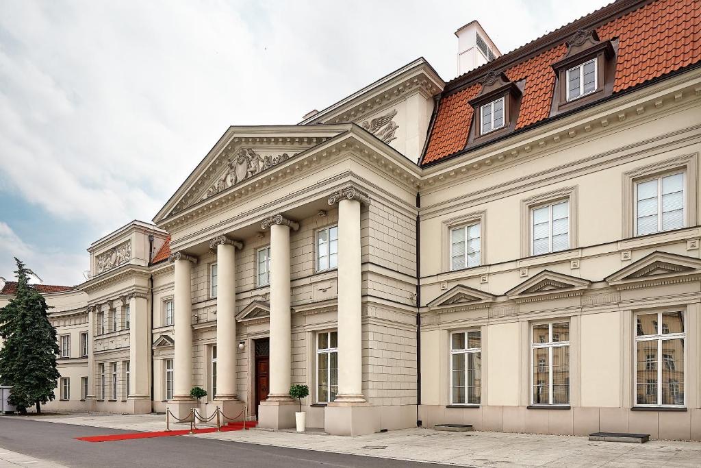 Fasada Hotelu Bellotto w Warszawie